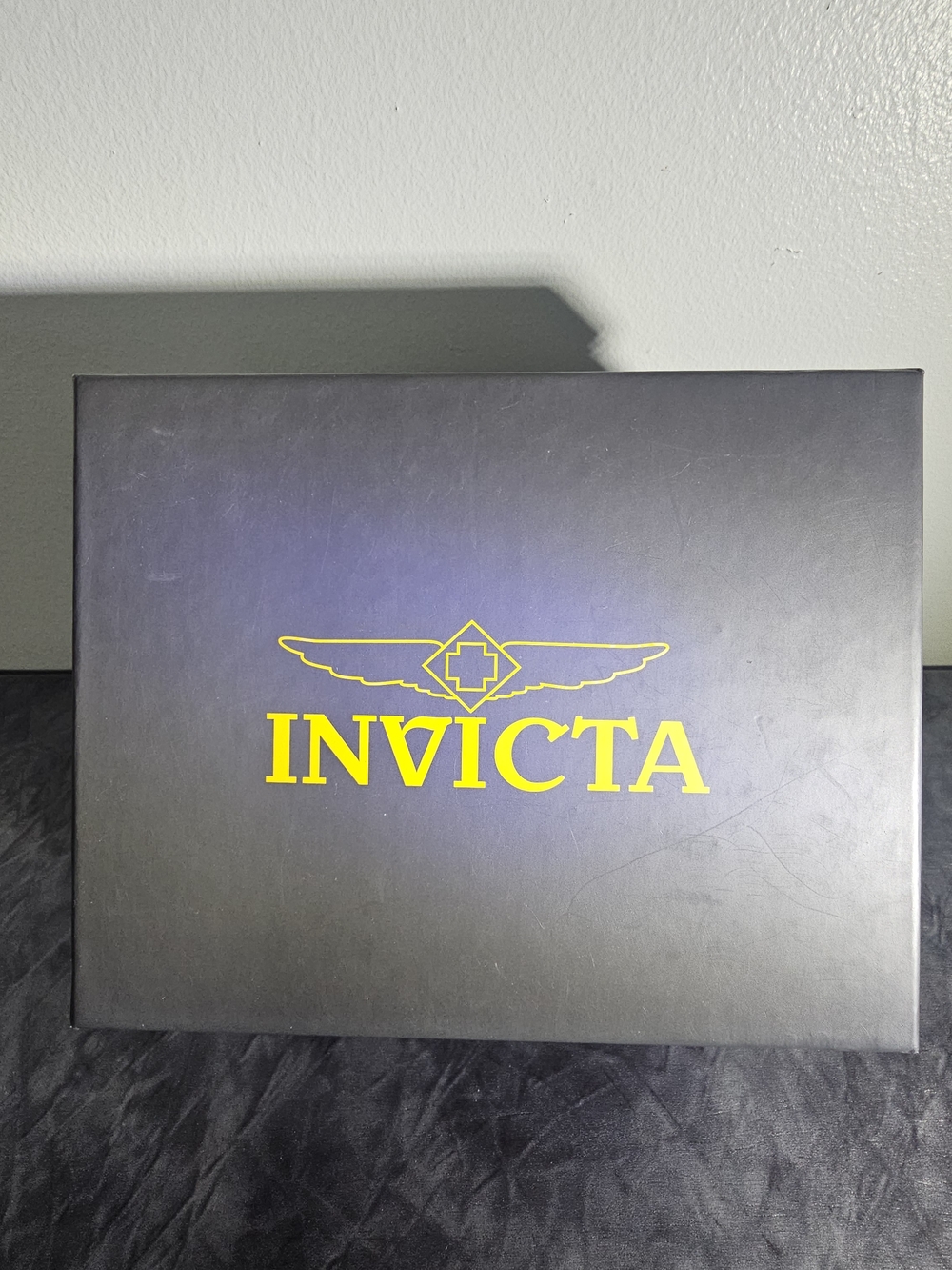 Invicta Empty Box With Watch Bracelet Links